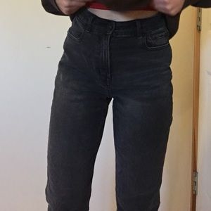 black mom jeans